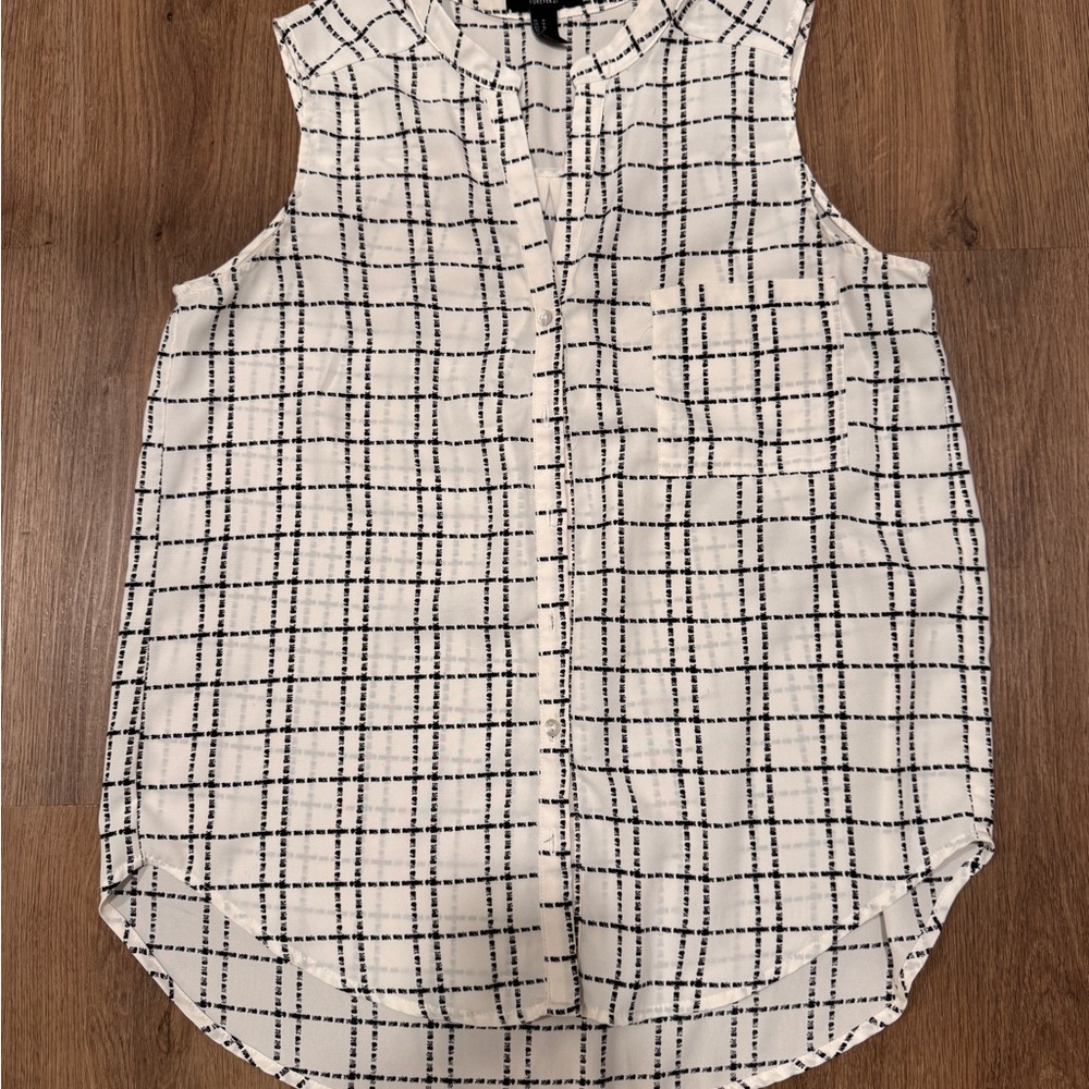 Forever 21 Black and White Patterned Top